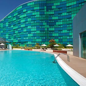 5* Pool Access Abu Dhabi