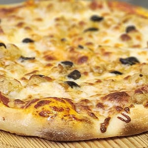 Pick Appetizer And Pizzas From Menu Dubai