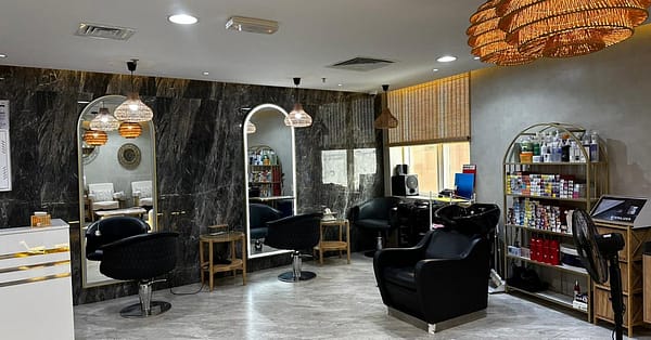 Choice Of Hair Wash And Blowdry At Bronzette Salon Dubai