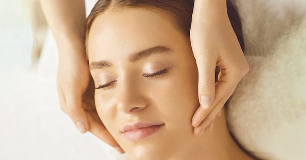 Experience A Revitalizing Facial With Diamond Microdermabrasion Dubai