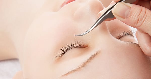 Full Set Of One By One Eyelash With Thick Look Dubai