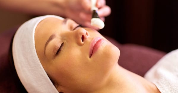 Glow Like Never Before With Our Gold Or Basic Facial Dubai