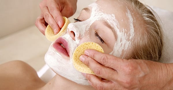 Glow With A 45-Minute Facial Dubai