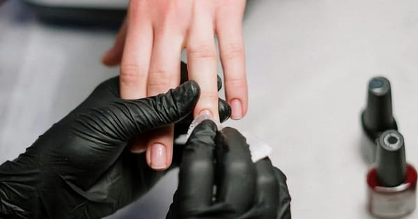 Pamper Your Hands And Feet: Classic Or Gel Manicure And Pedicure Dubai